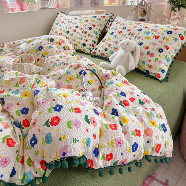 Heart Patterned Decorative Pillow and Duvet Cover Set