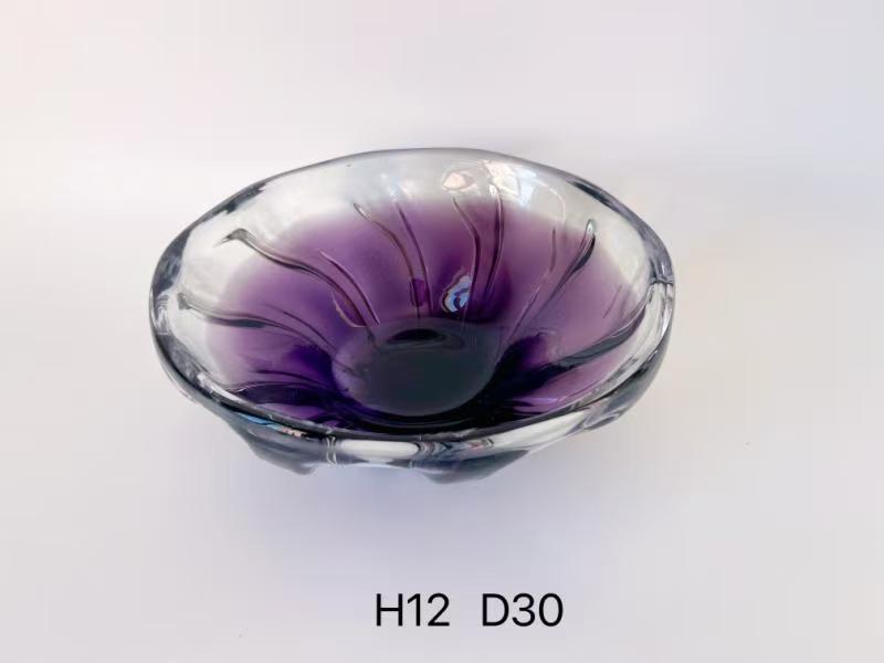 Artisanal Fluted Gradient Mouth-Blown Glass Decorative Centerpiece Bowl