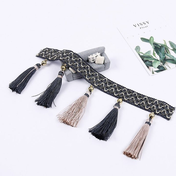 Decorative tassel trim
