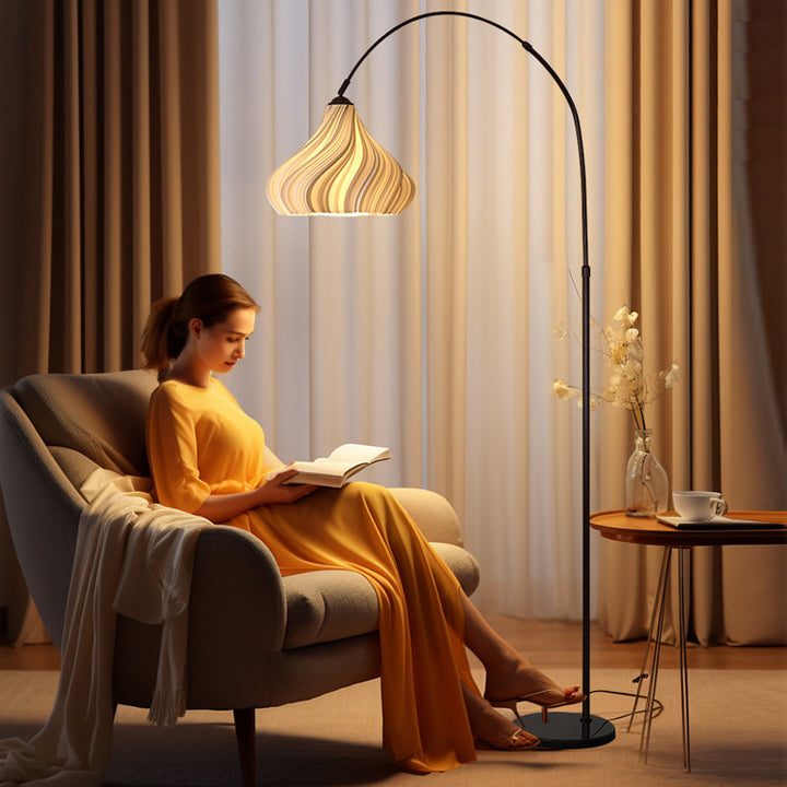 Floor lamp