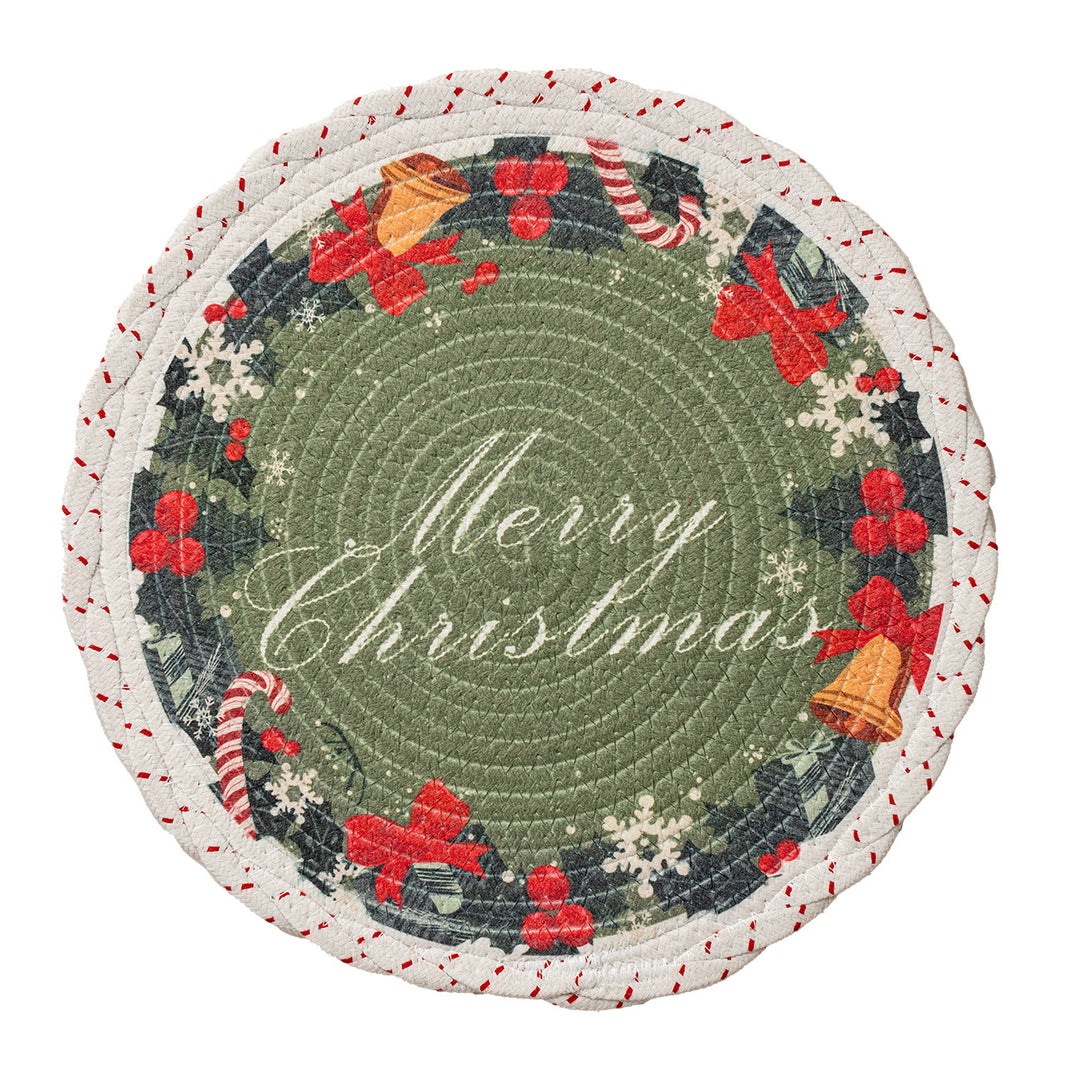 Braided round Christmas tree skirt made of cotton with quilted winter motif