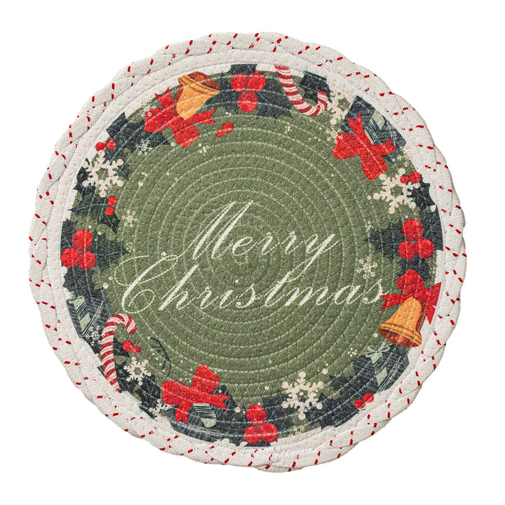 Braided round Christmas tree skirt made of cotton with quilted winter motif