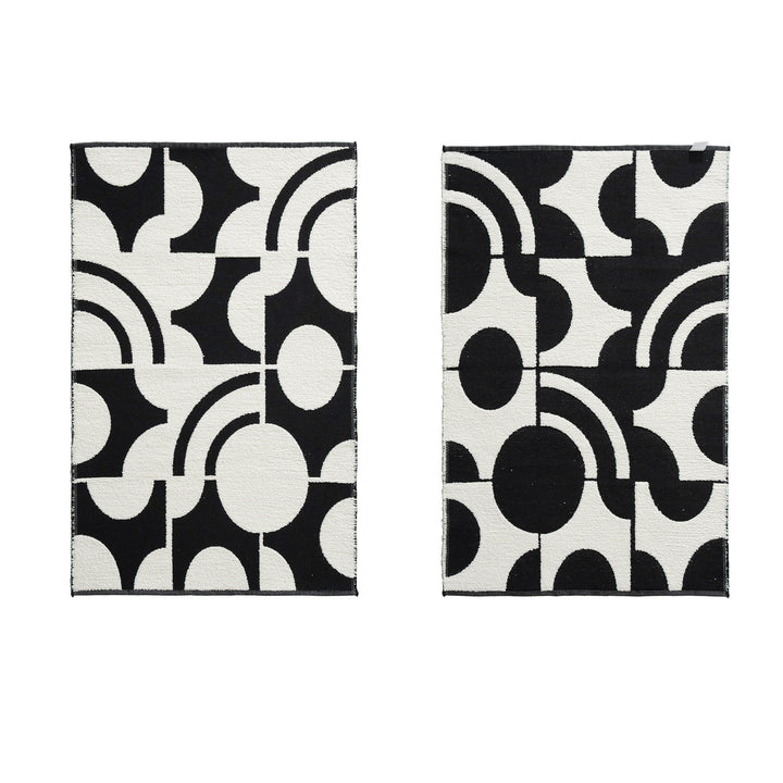 Modern runner rug with checkerboard and line structure