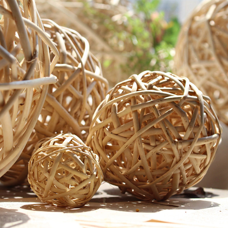 Decorative natural material decor ball