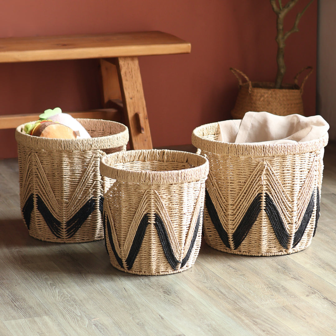 Handbag made of braided natural material