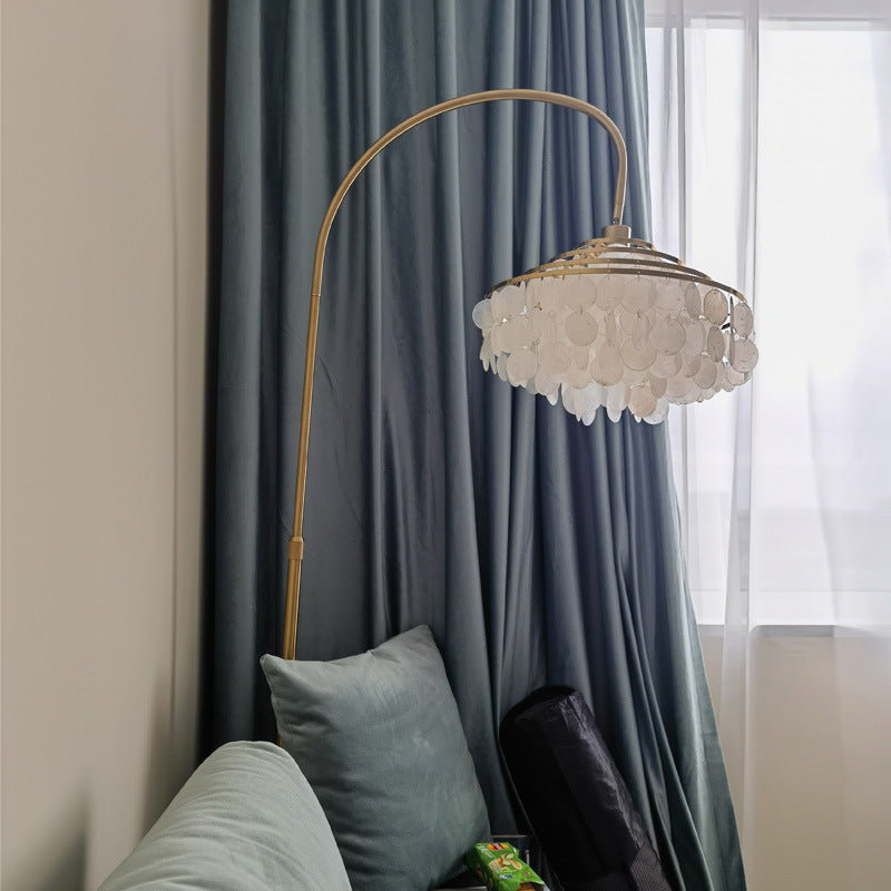 Elegant shell-shaped floor lamp