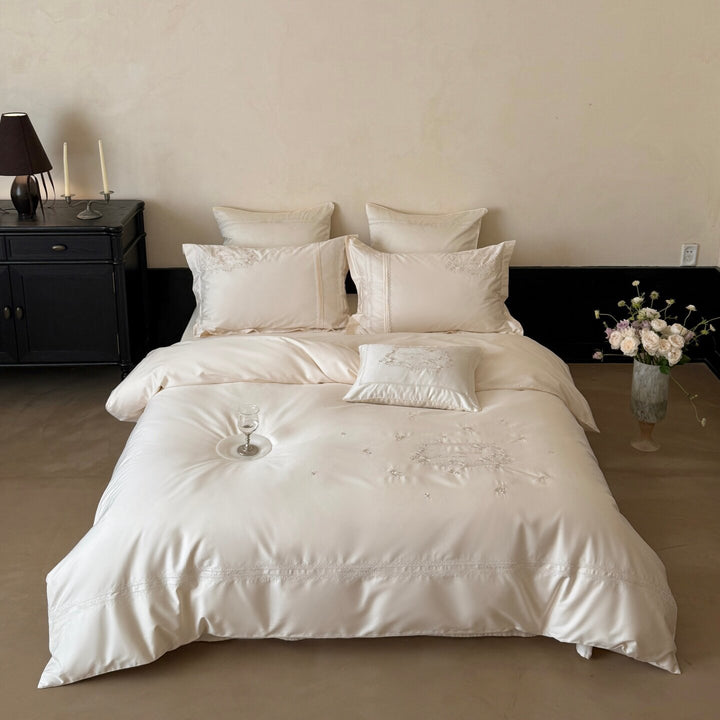 Decorative Luxurious Embroidered Silk Duvet Cover Set Avarnia