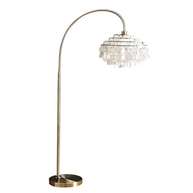 Elegant shell-shaped floor lamp