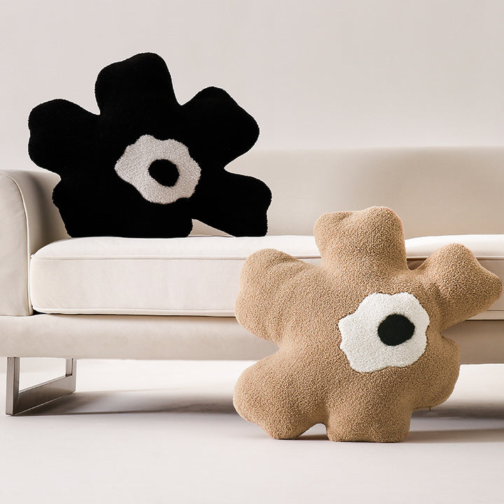 Cozy Decorative Plush Pillow in Organic Flower Shape with Tufted Center