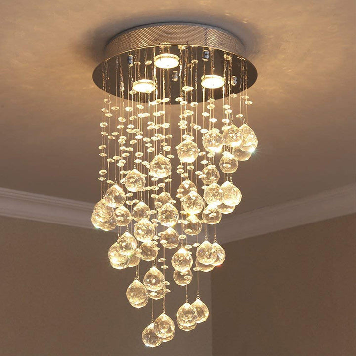 Luxurious crystal pendant chandelier