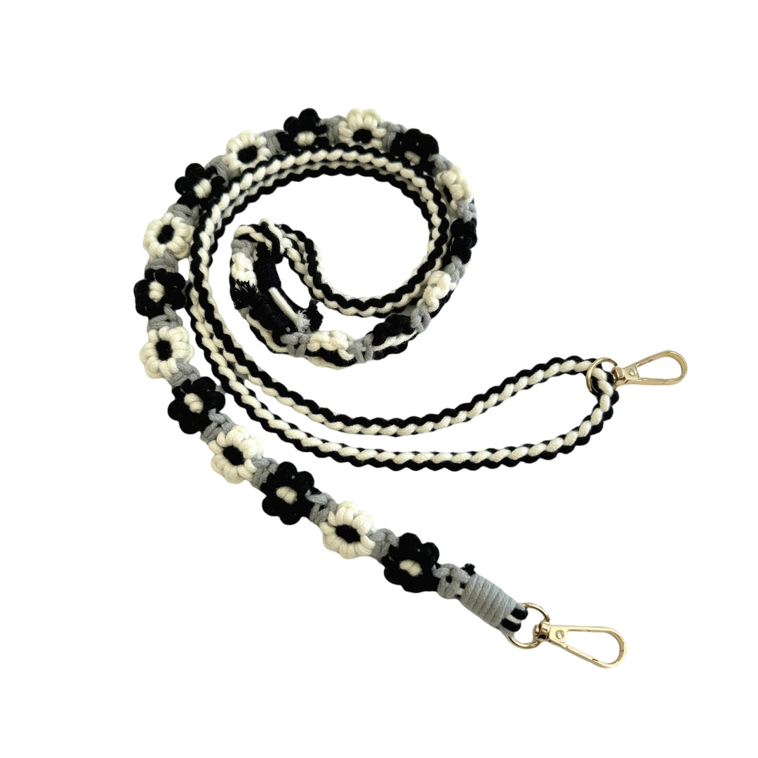 Macrame Pet Leash with Floral Detailing
