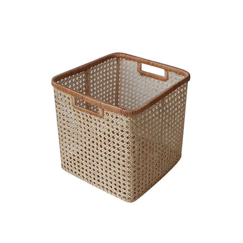 Stylish and practical waste bin