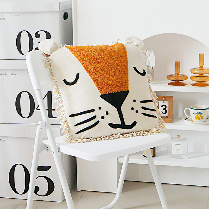 Lion-Themed Decorative Throw Pillow