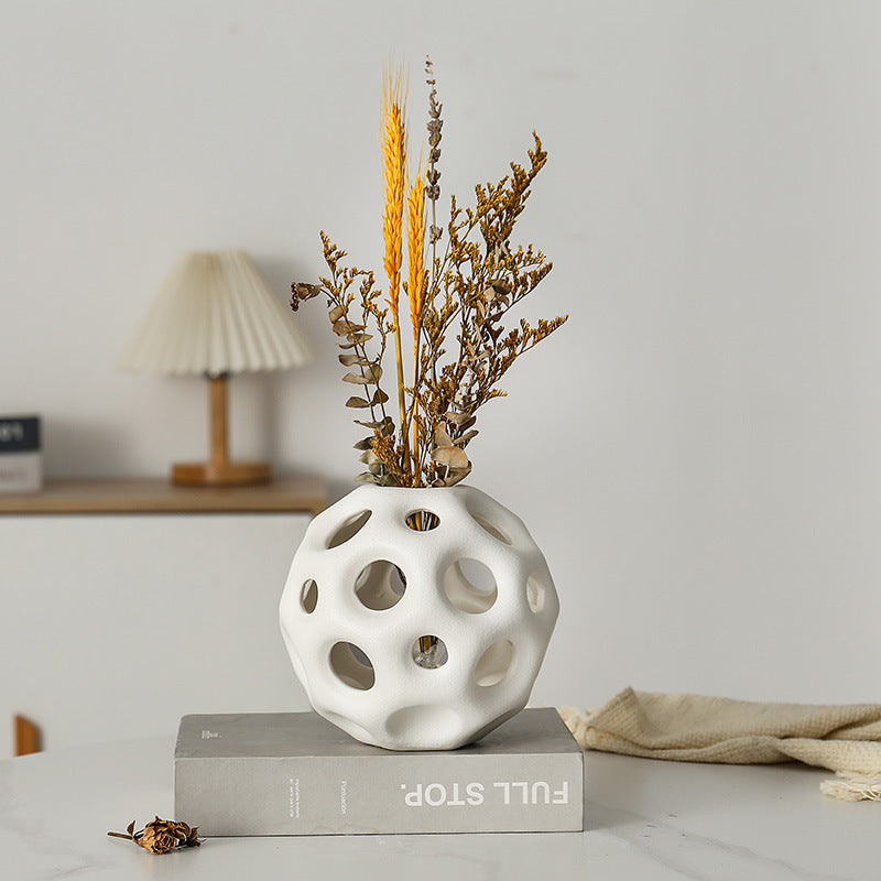 Decorative sculptural vase