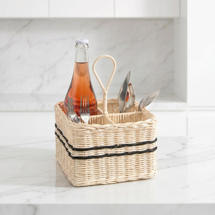 Practical storage basket with compartments