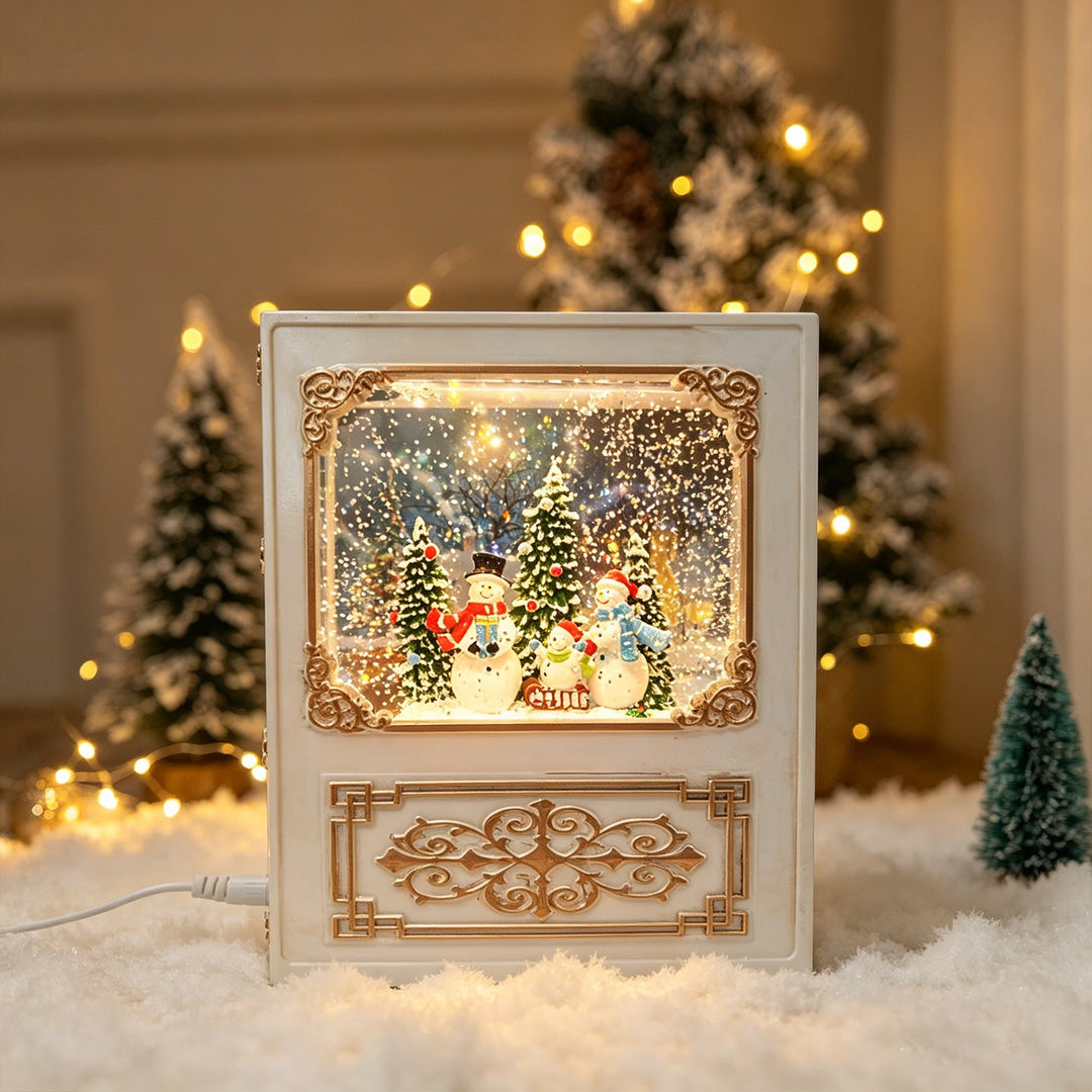 Christmas tree decoration with snow globe