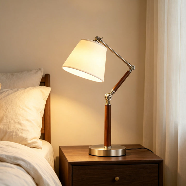 Adjustable desk lamp