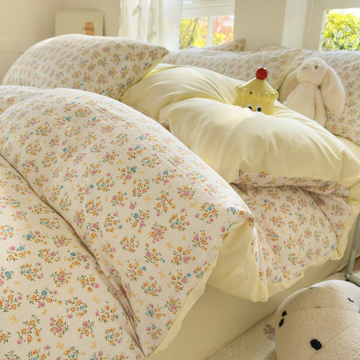 Playful Bear-Themed Bedding Set