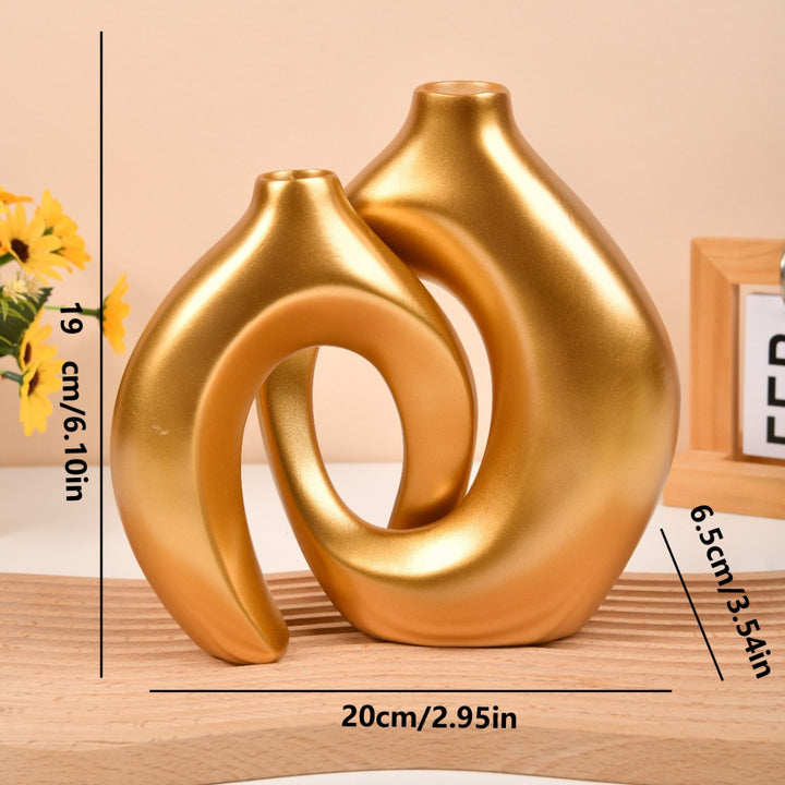 Artistic Abstract Vase Set