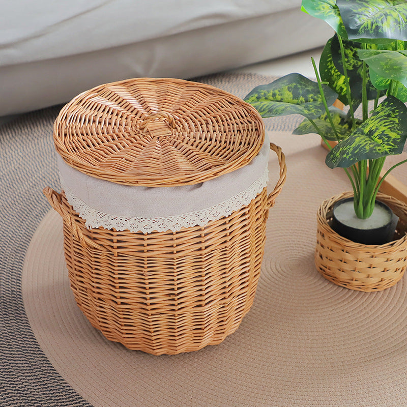 Braided laundry basket with removable fabric lid