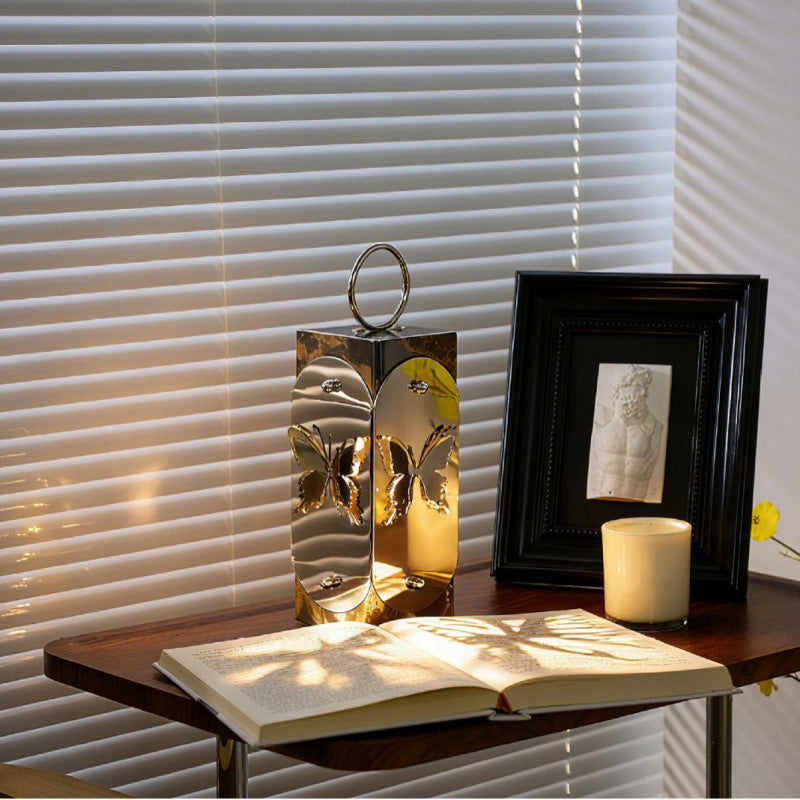 Decorative pendant lamp