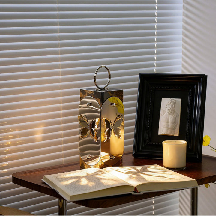 Decorative pendant lamp