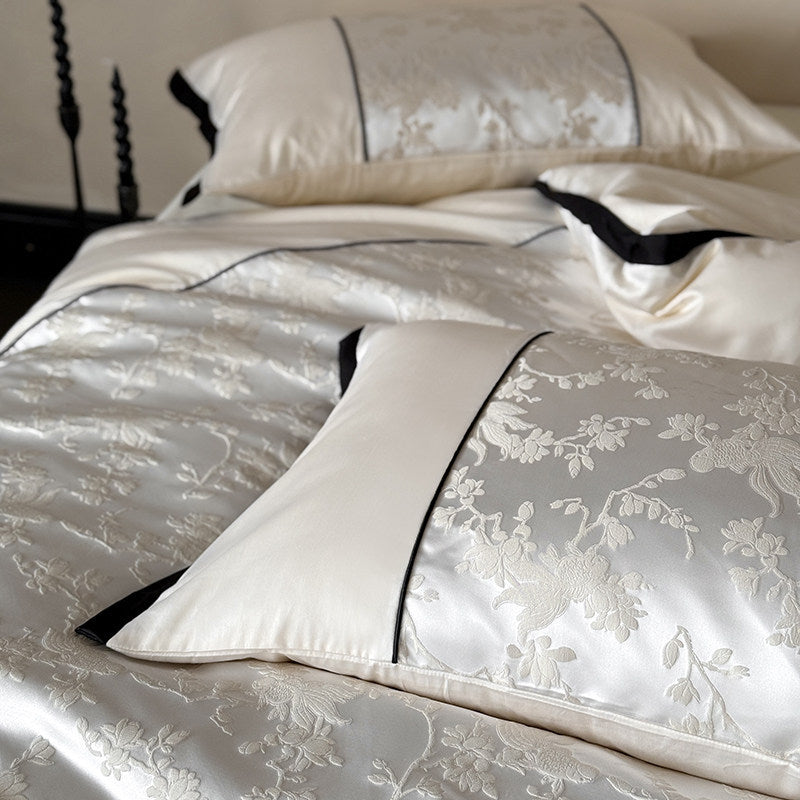Decorative Luxury Embroidered Satin Bedding Set Avarnia