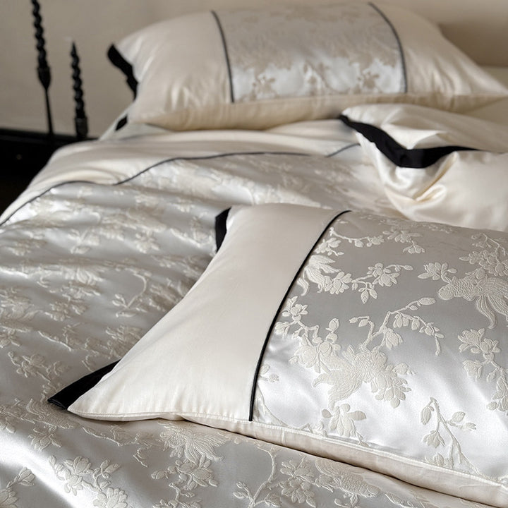 Decorative Luxury Embroidered Satin Bedding Set Avarnia