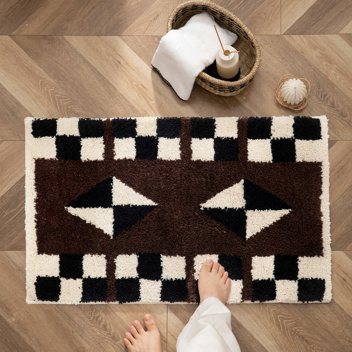 Non-slip bath mat with geometric ethnic pattern