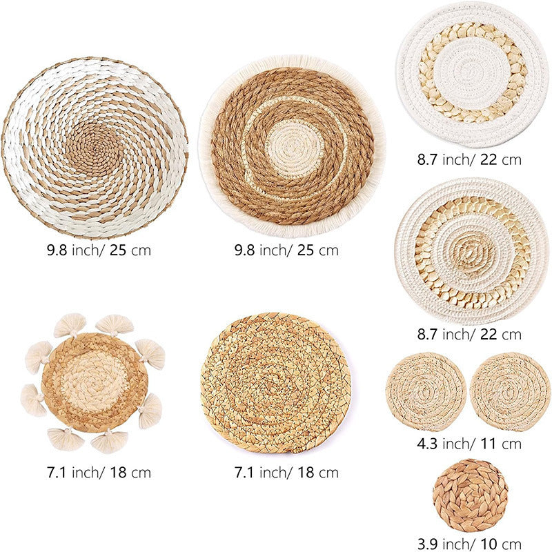 Round Tablecloth Made of Natural Materials