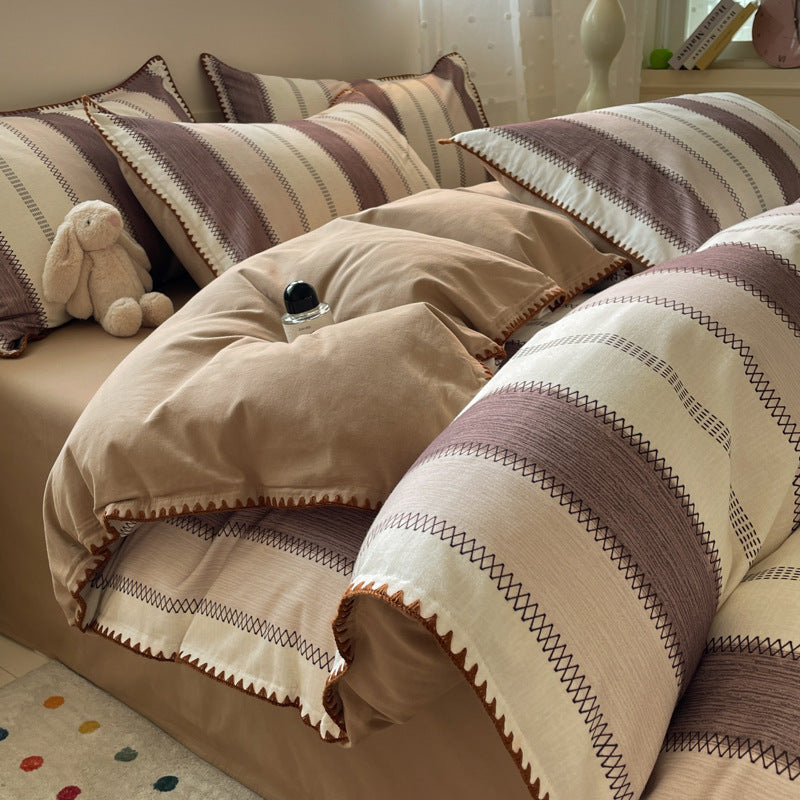 Textured Geometric Pattern Bedding Set