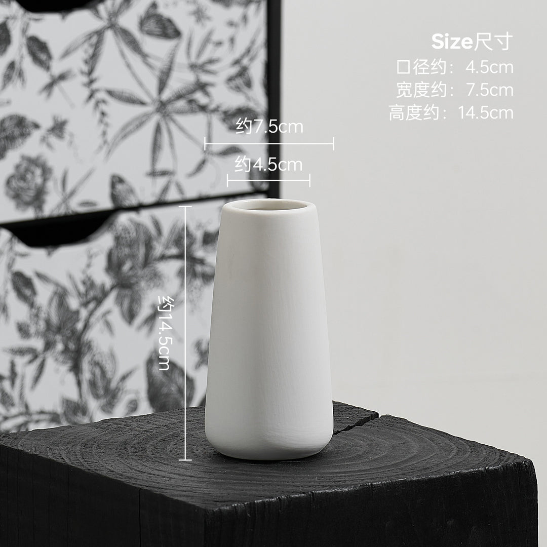 Decorative ceramic carafe