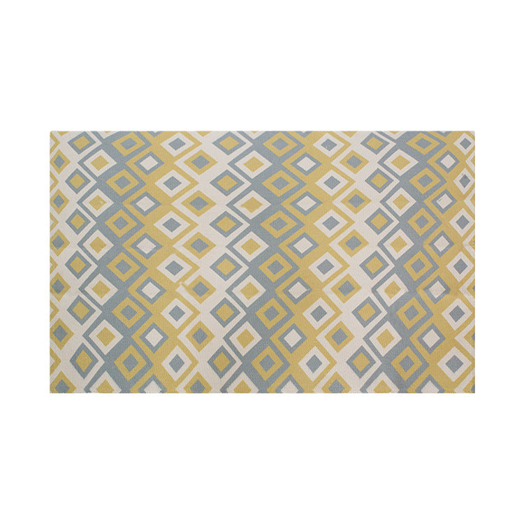 Flat-woven rectangular rug for living and entrance areas with quatrefoil pattern