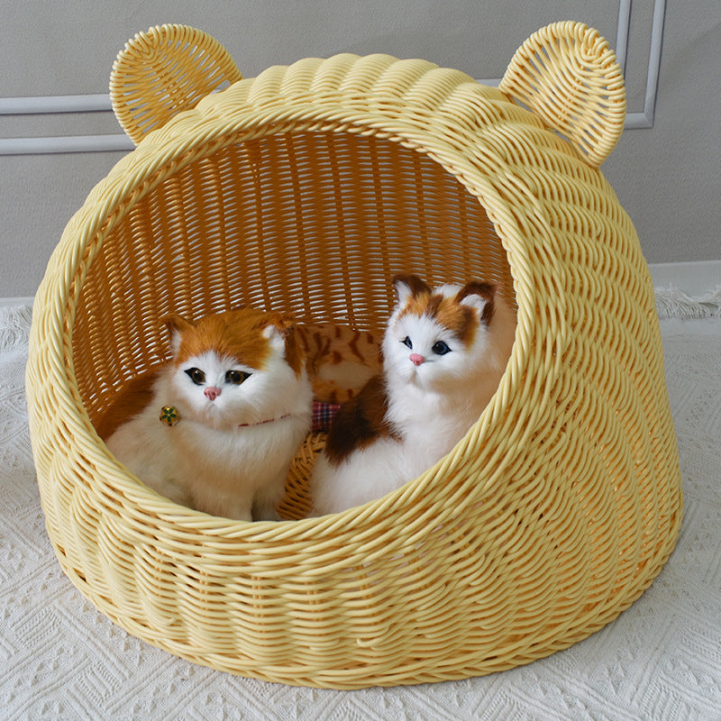 Playful Bear-Shaped Woven Pet Bed