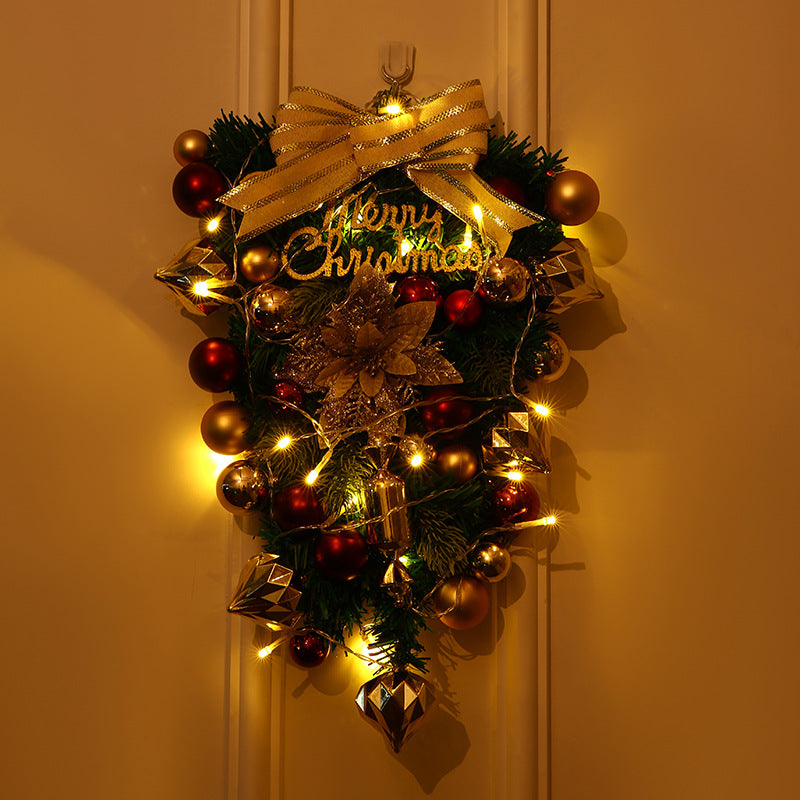 Festive Christmas Wreath Decoration