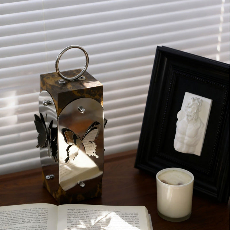 Decorative pendant lamp