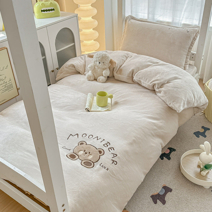 Plush Cartoon Bear Bedding Set