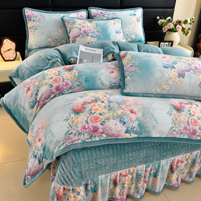 Luxurious Floral Embroidered Bedding Set