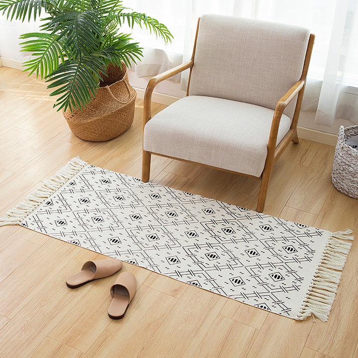 Woven cotton rug runner in Boho-Ethno pattern with fringes