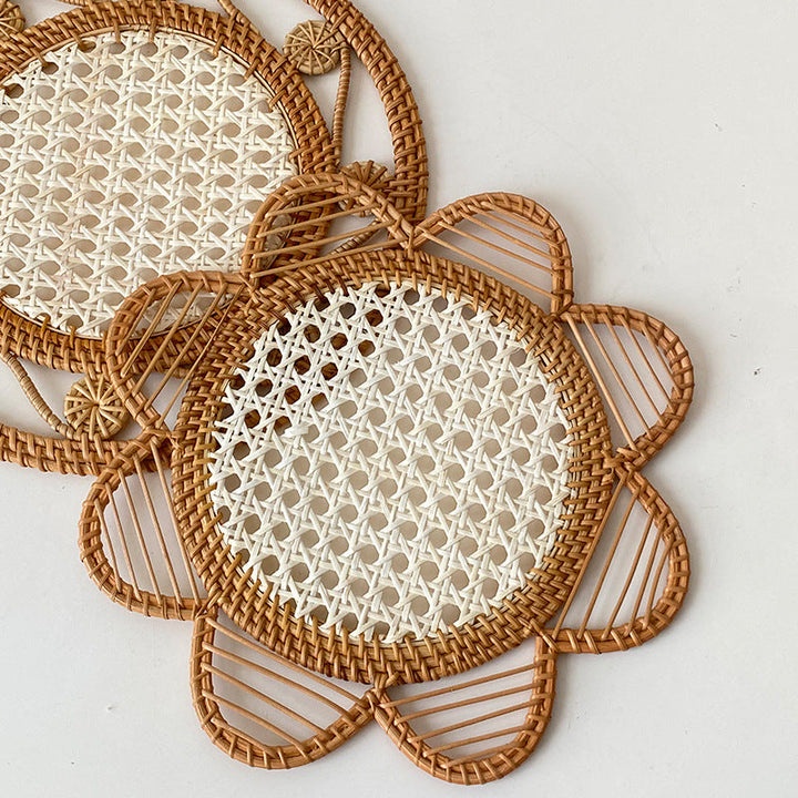 Decorative serving platter with floral design