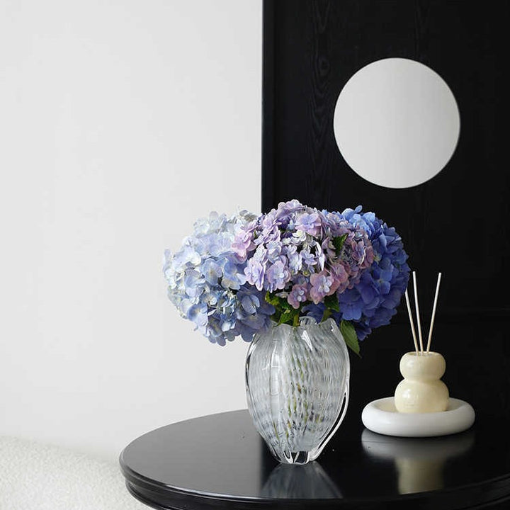 Hand-Blown Veined Tulip-Shaped Bud Glass Vase