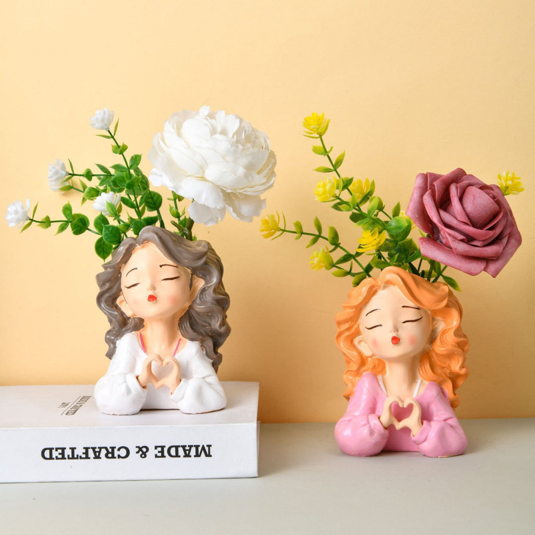 Cute Heart Gesture Figurine