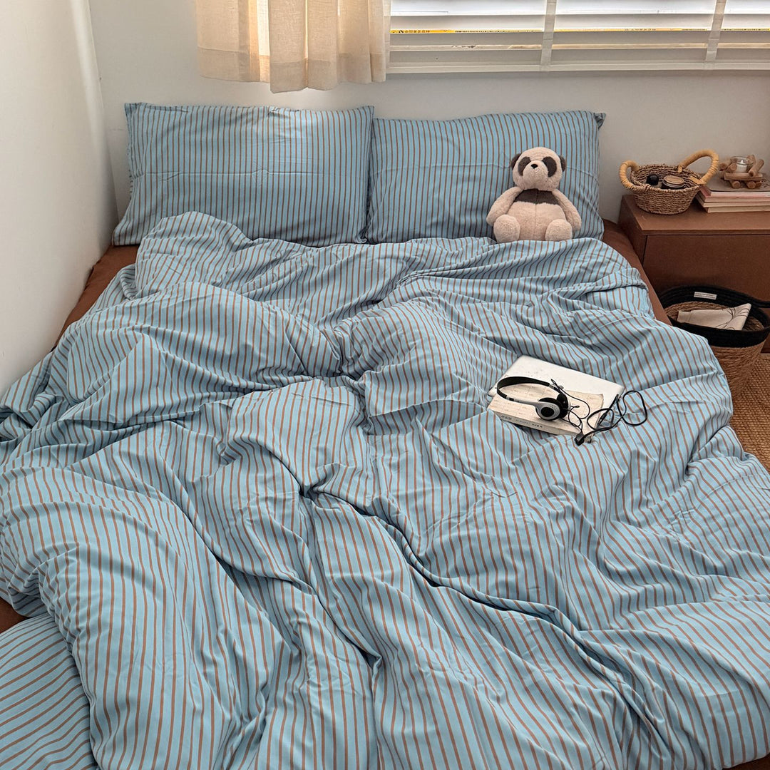 Decorative Striped Bed Linen Set Avarnia