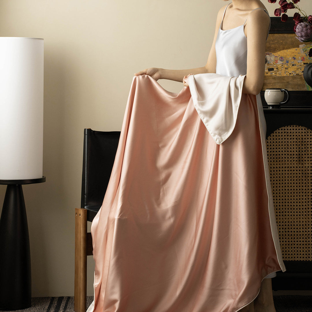 Luxurious Satin Sleep Throw Avarnia