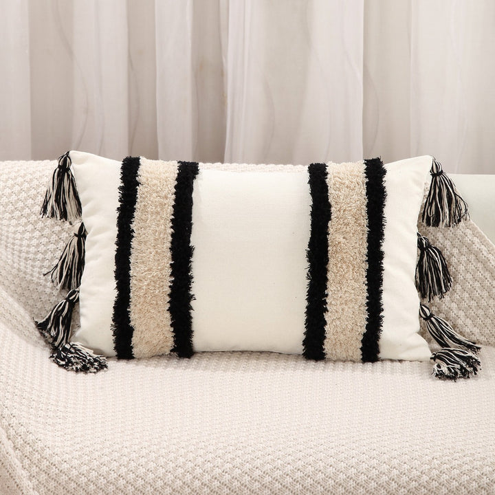Textured Diamond Pattern Throw Pillow