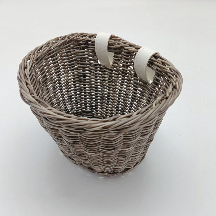 Robust bicycle accessory basket