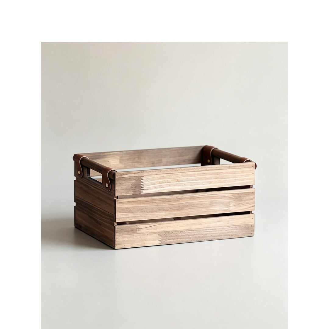 Robust storage basket with practical handles