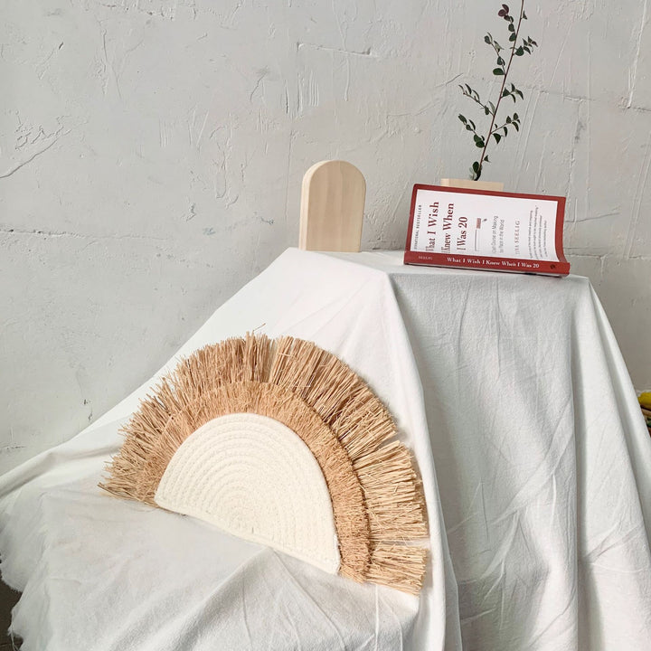 Decorative wall decoration with synthetic fiber and wooden beads