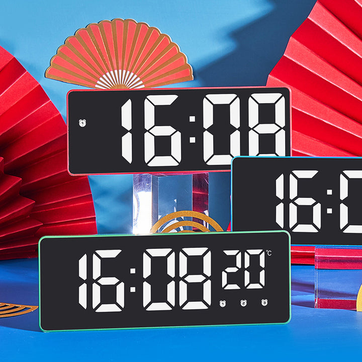 Digital table clock