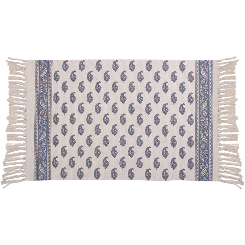 Decorative runner for dining table and console in Boho-Mandala design with fringes